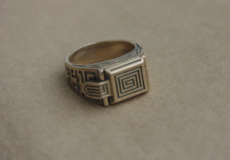 Print Ring. Extra Special gimmicked Finger Ring. | Magic shop